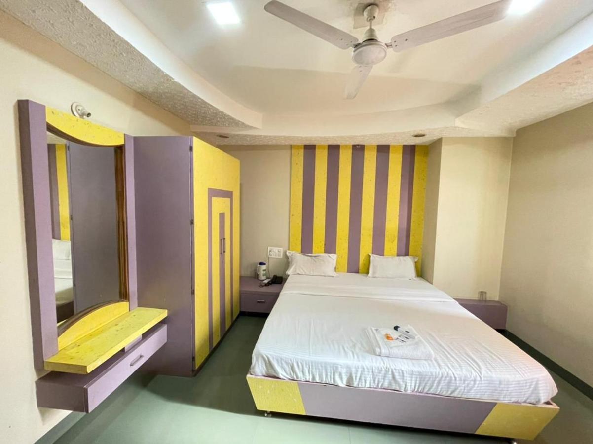 Hotel Holiday Pride أورانغاباد المظهر الخارجي الصورة